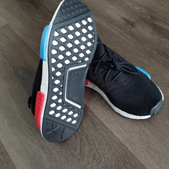 adidas gazelle silver green womens Adidas NMD XR1 W Primeknit 'Glitch Unity Blue' – CREP LDN